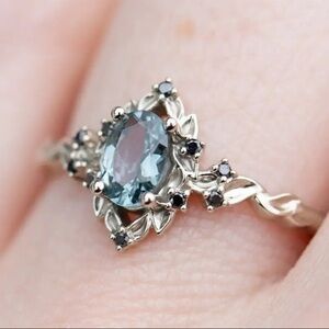 Silver Blue Gemstone Ring Floral Setting Size 6 NWT